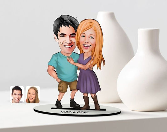Travel Couple Caricature Sculpture